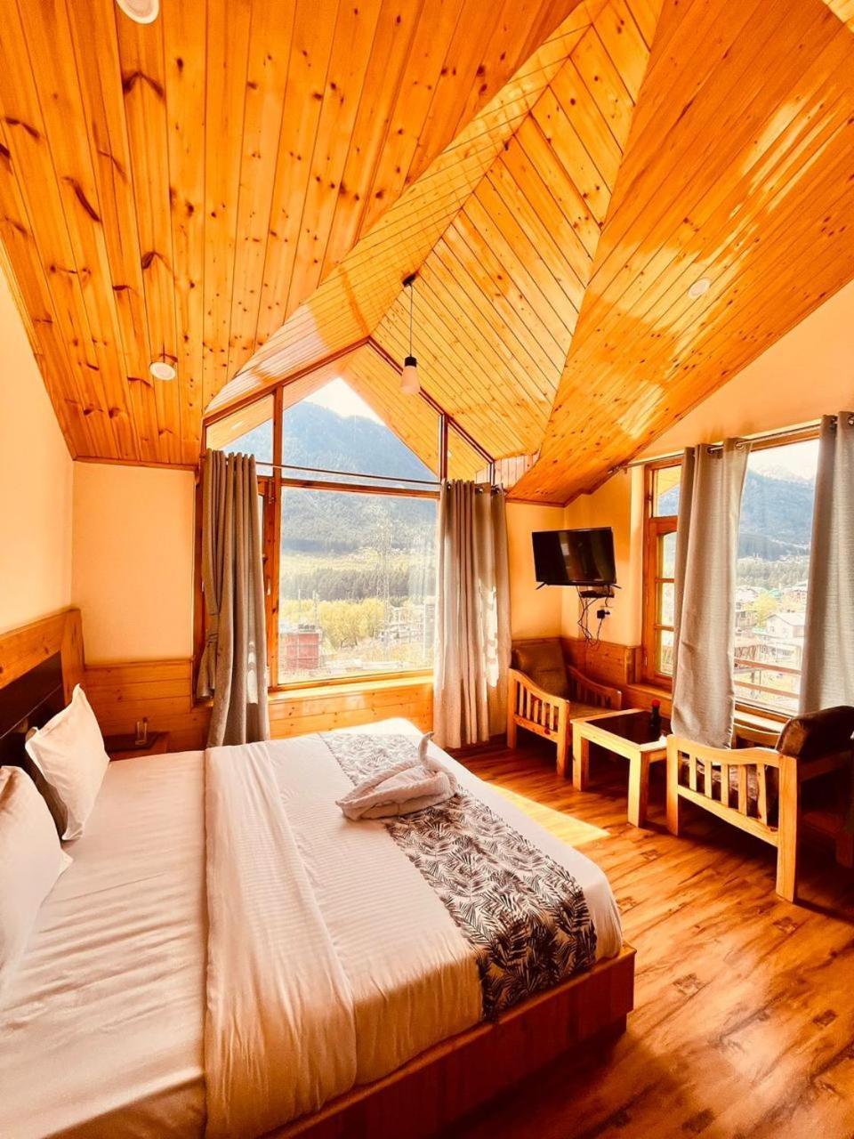 Готель The Rohtang Chalet Маналі Екстер'єр фото